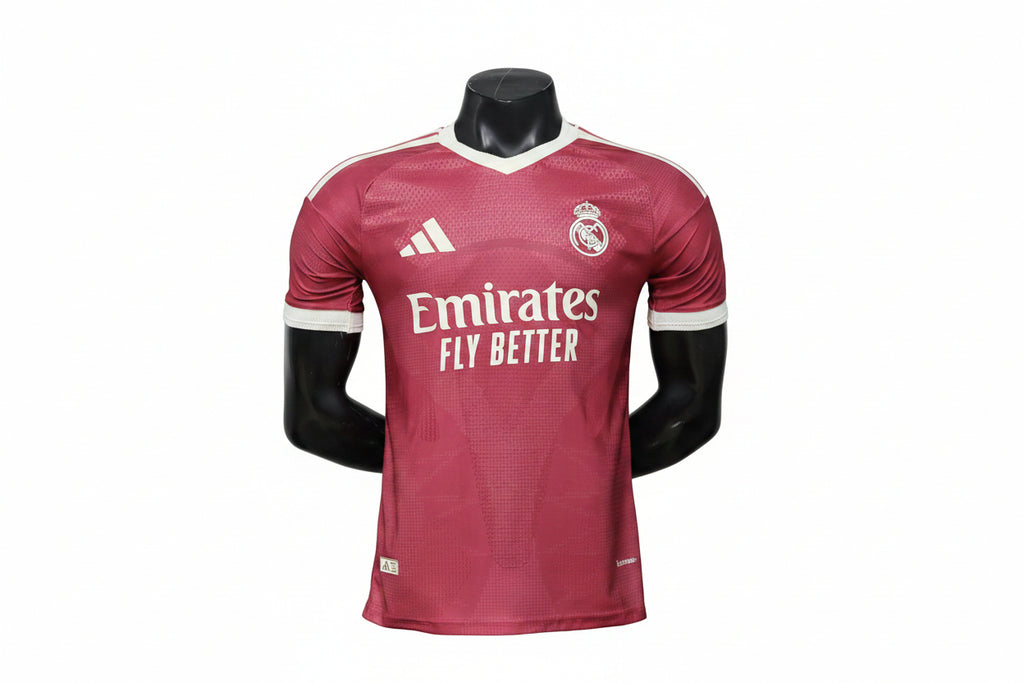 MAILLOT EXTÉRIEUR RÉAL MADRID 2026-2027 VERSION PRO