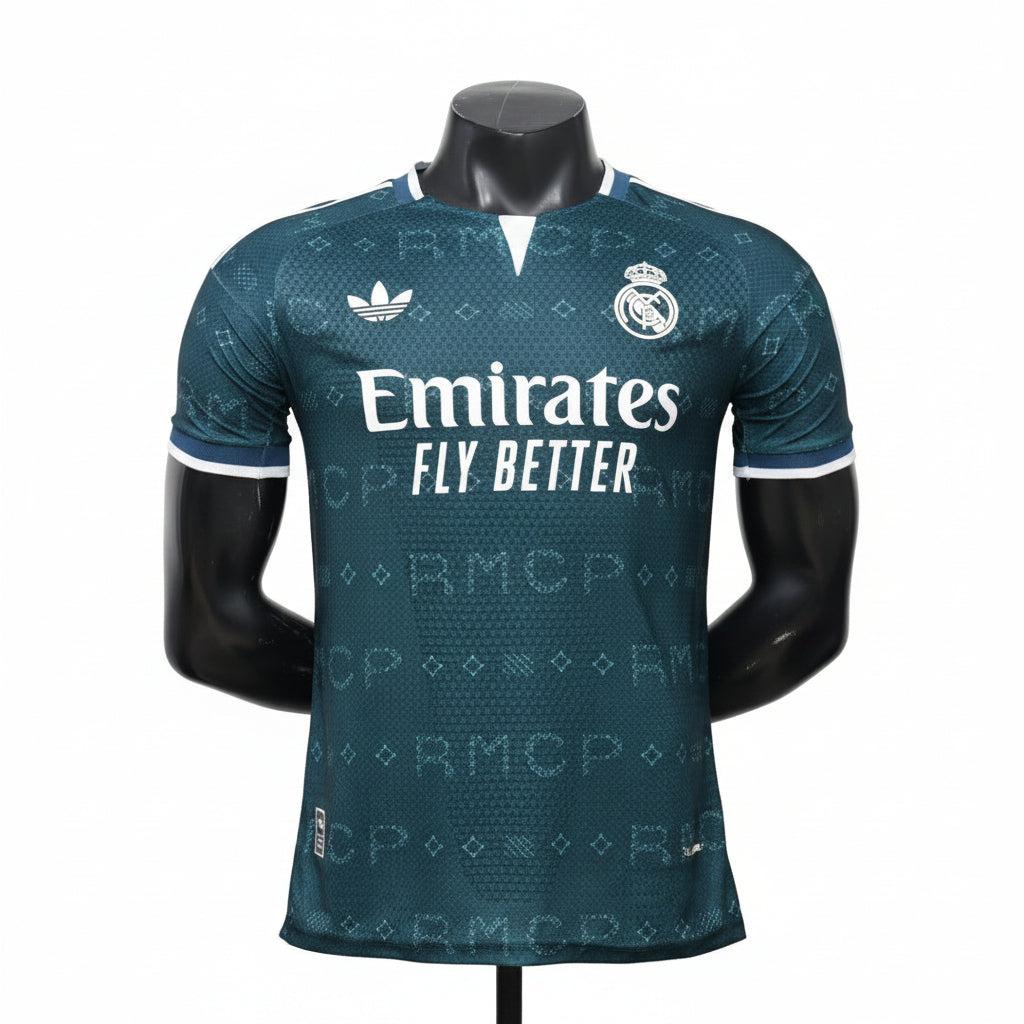 MAILLOT EXTÉRIEUR RÉAL MADRID 2026-2027 VERSION PRO