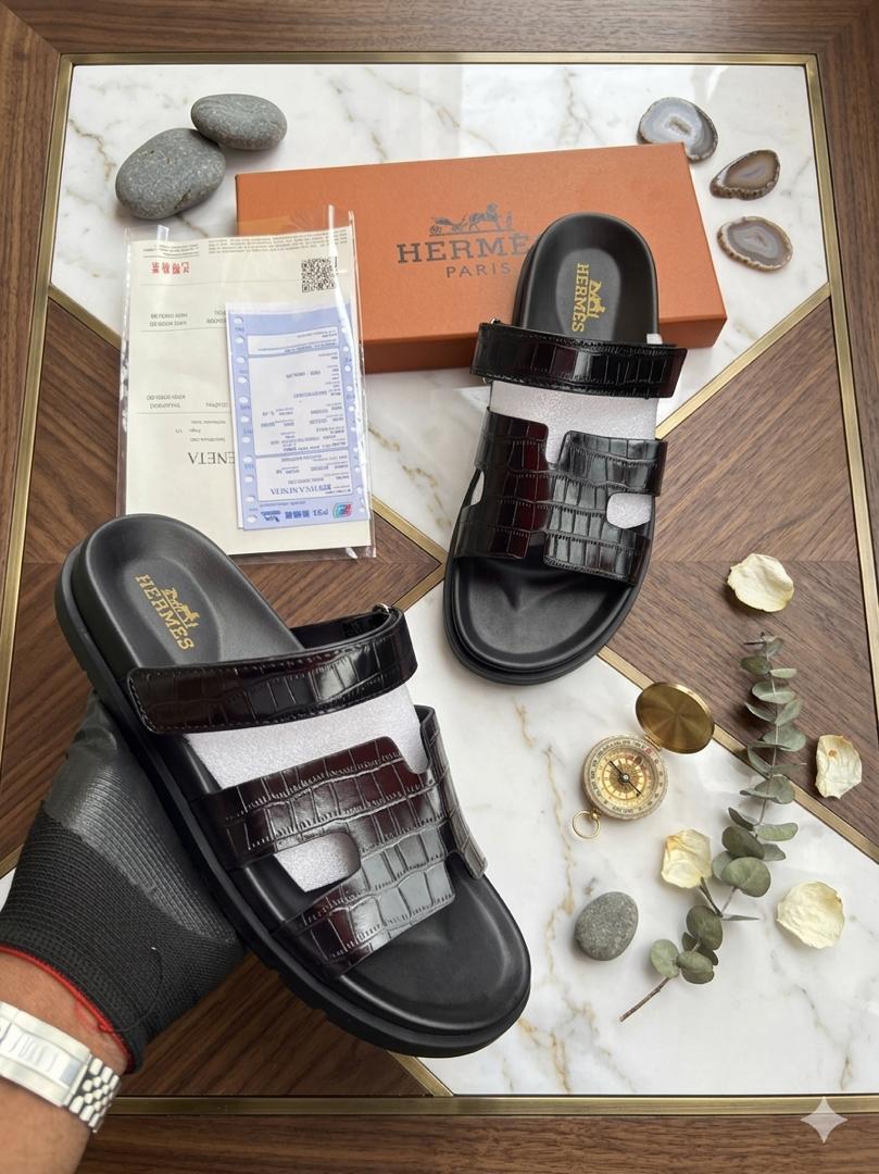 SANDALE HERMES TENDANCE NOIR